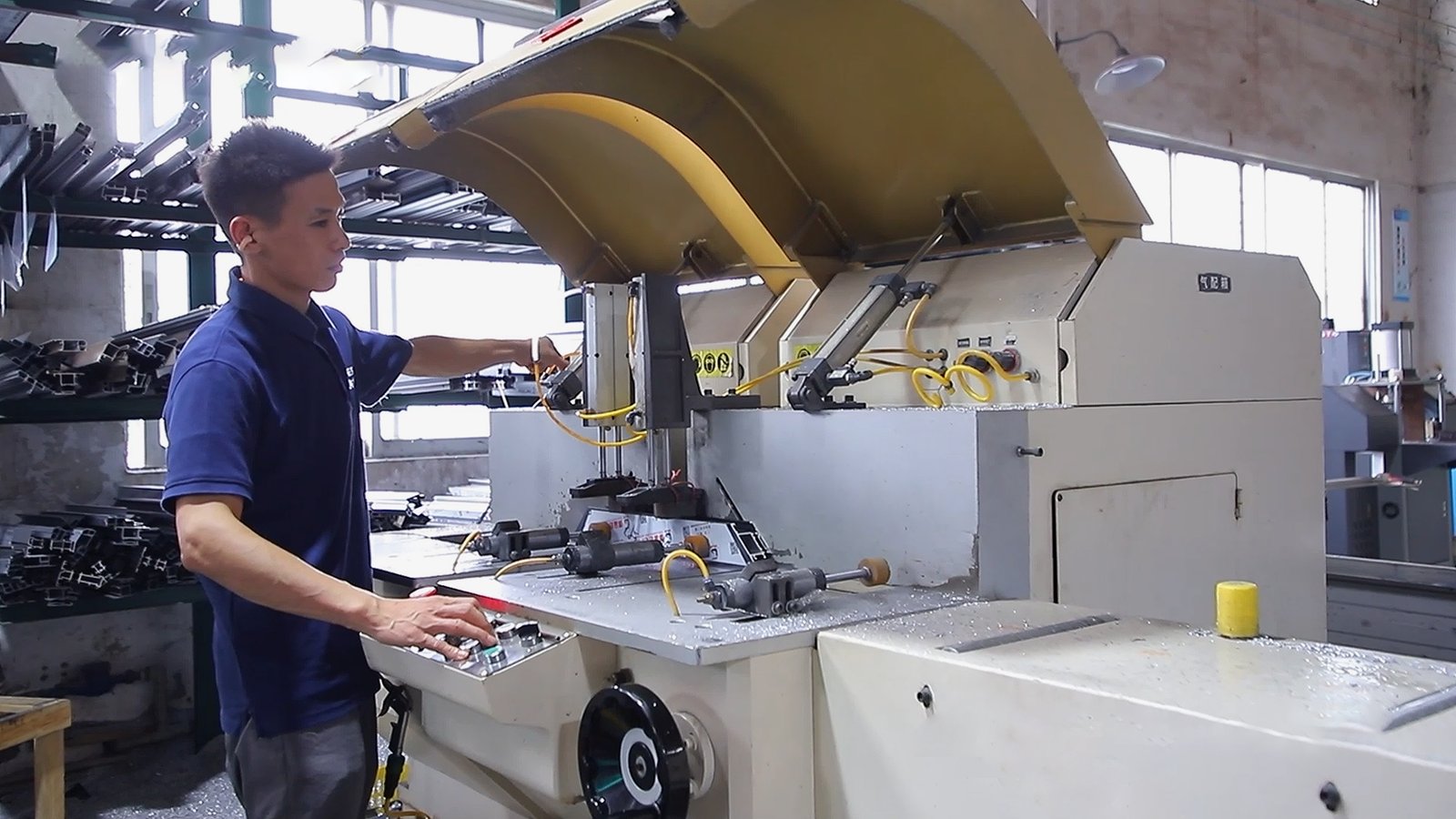 工厂环境-铝合金玻璃-10